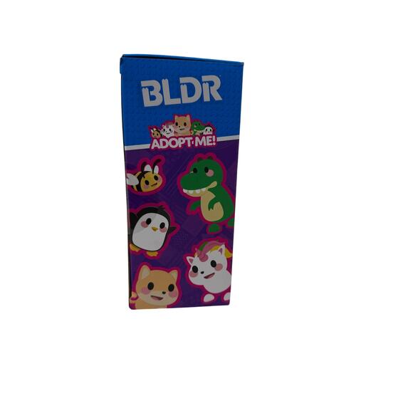 BLDR Adopt Me! Coffee Shop W/ Queen Bee & Ladybug Building Set 225 Piece NEW NIB - Picture 3 of 4